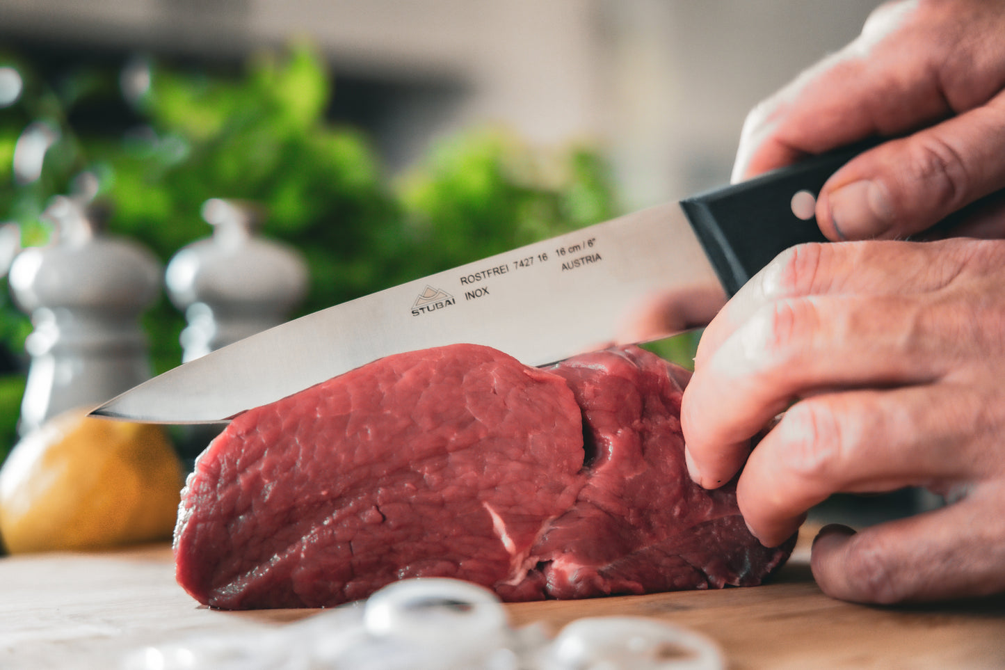 STUBAI hochwertiges Kochmesser | 160 mm | Küchenmesser Tirol aus Edelstahl für Schneiden von Fleisch, Gemüse, Obst & anderen Lebensmitteln, rostfrei, spülmaschinenfest