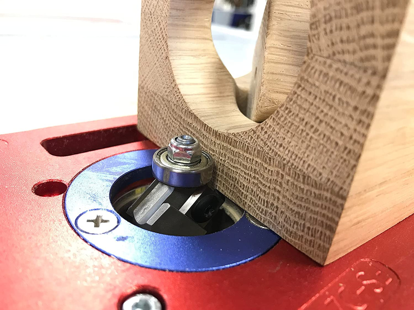 Fasefräser mit Kugellager und Wendemesser aus Hartmetall, Rechtslauf, Schneide 2, Winkel 30°, Arbeitslänge 10 mm, Gesamtlänge 60 mm, Schaft 6 x 30 mm, Ø 29 mm