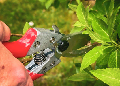 Cut360 Profi-Gartenschere für Astdurchmesser bis Ø 25 mm, Kleine Gartenschere perfekt ausbalanciert inkl. Einhandverriegelung
