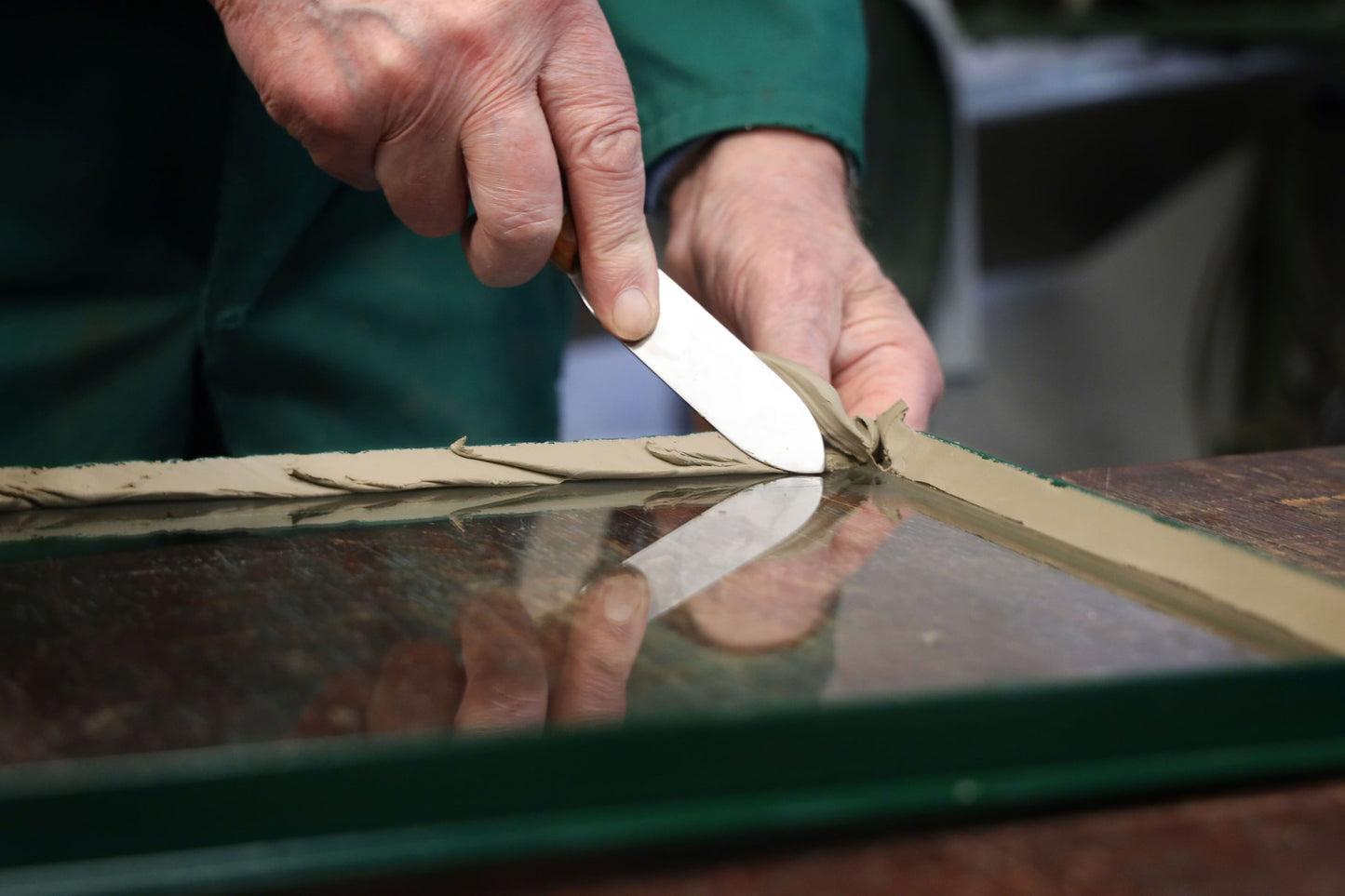 Cut360 Leinölkitt - Fensterkitt für Einfachverglasung von Fenstern | 1 kg Beutel | Glaserkitt geeignet für Holz- und Metallrahmen | Hergestellt aus reinem Leinöl