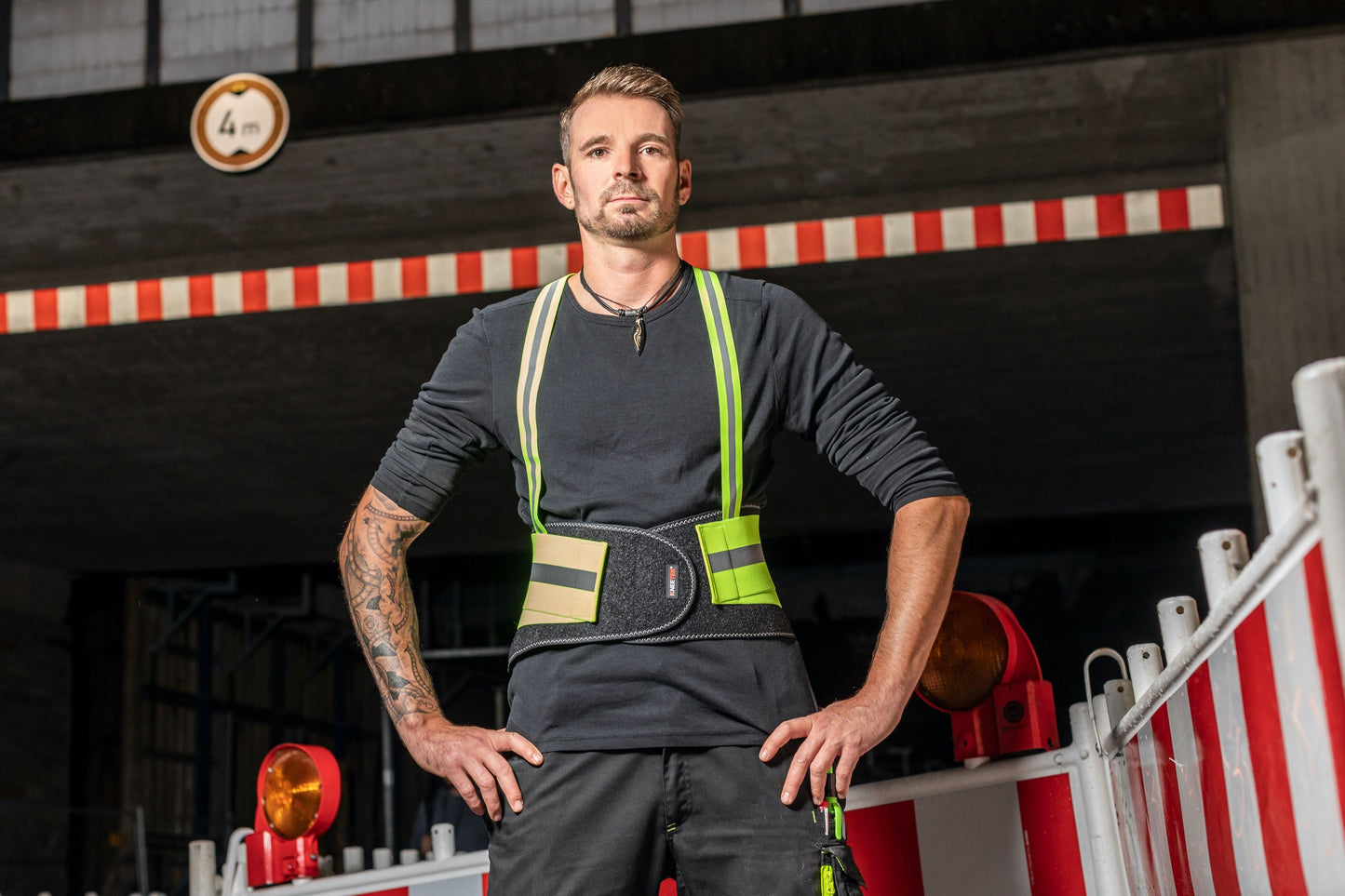 KNEETEK Rückenstützgurt HiVis XXL, reflektierender Stützgurt für hohe Sichtbarkeit