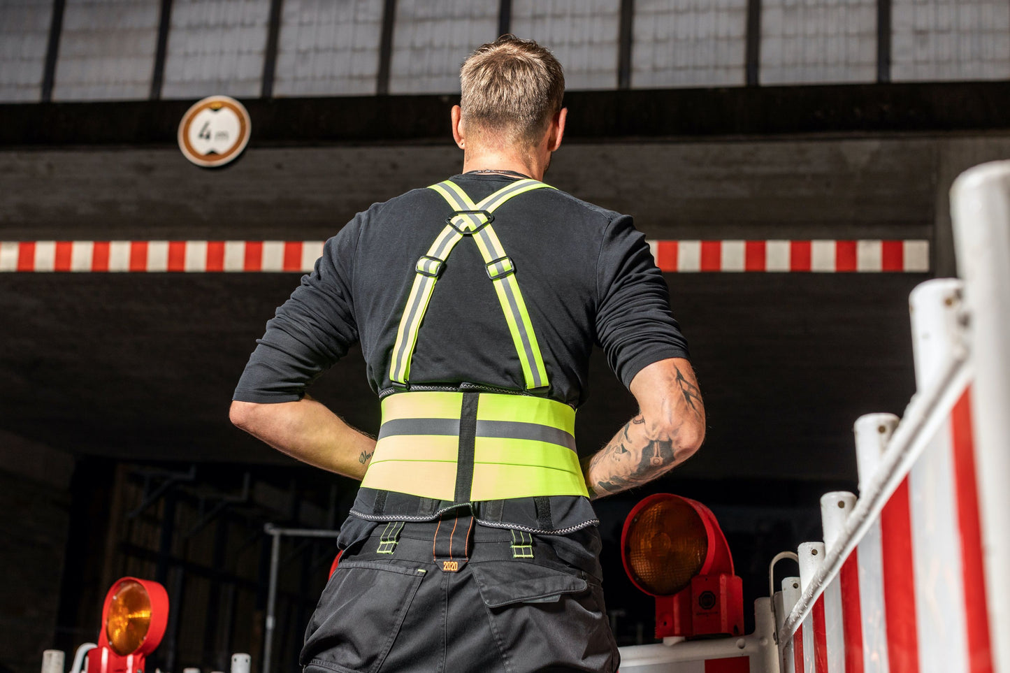 KNEETEK Rückenstützgurt HiVis L, reflektierender Stützgurt für hohe Sichtbarkeit