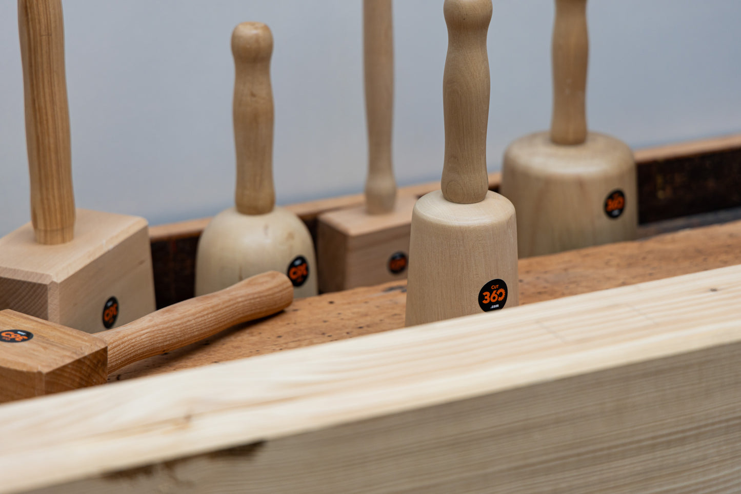 Cut360 Bildhauerklüpfel | Glockenform | 110 mm | Länge: 260 mm | Gewicht: 745 g | Weißbuche gedrechselt | Holzhammer für Schnitzarbeiten | Schnitzhammer & Klopfwerkzeug vereint zum Künstlerwerkzeug