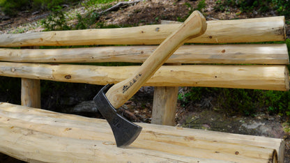STUBAI Handbeil Nature 800 g | Eschenstiel 380 mm | kleines Forstbeil zum Hacken & Spalten | mit Nagelzieher | geschmiedeter Axtkopf, polierte Schneide | Bushcraft, Camping, Waldarbeit | Made in Austria