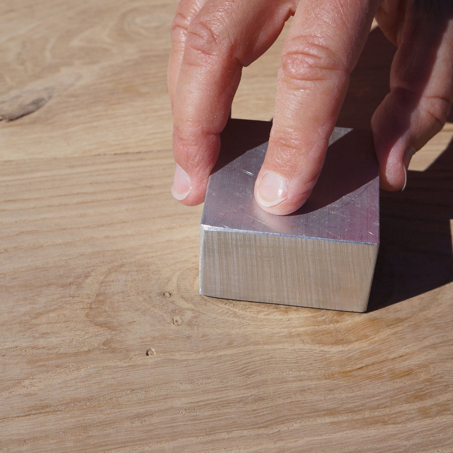 Woodrepair Abkühlblock Aluminium Kühlblock 50x50mm,  Perfekt für Abkühlung und Einpressen des flüssigen Astfüllers im Ast