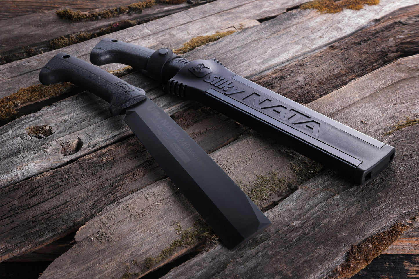 Silky NATA Outback Edition 240 mm Haumesser – Beil und Messer in einem, doppelseitige SKS-51 Stahlklinge mit Black Oxide Beschichtung, Genki Gummigriff, inkl. Holster für Outdoor, Bushcraft und Garten