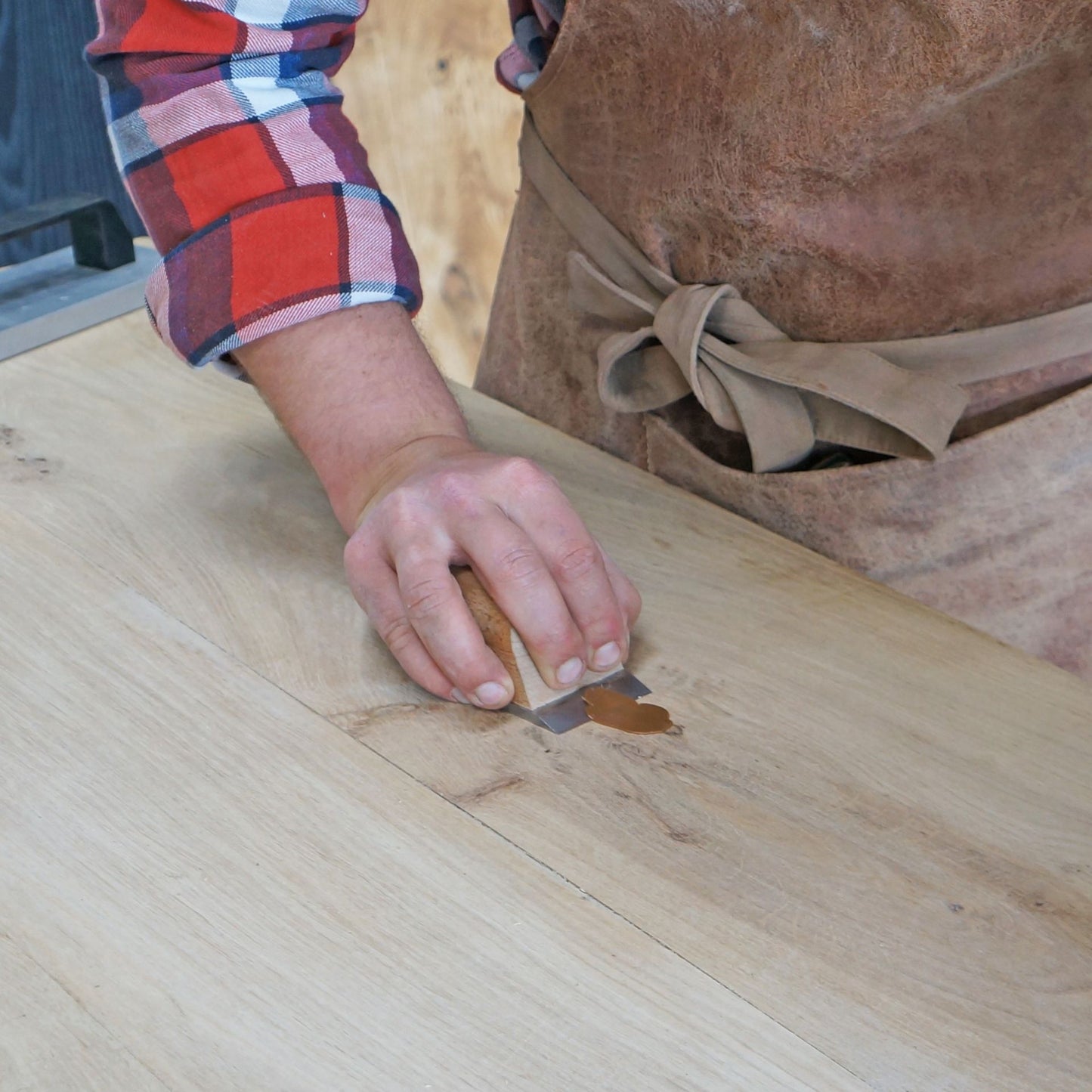 Handhobel  | Profi-Holzreparaturwerkzeug mit  Buchenholzgriff & robuster Stahlklinge | Ideal zum präzisen Abstoßen von überschüssigem Füllmaterial bei Astlöchern, Kanten | Langlebig & Effizient