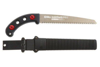 Silky Japansäge Gomtaro 210 mm, Astsäge und Baumsäge mit grober Mirai-Me Verzahnung 8 ZpZ, geradem Blatt, ergonomischem Gummigriff und schwarzem Halfter für frisches Holz