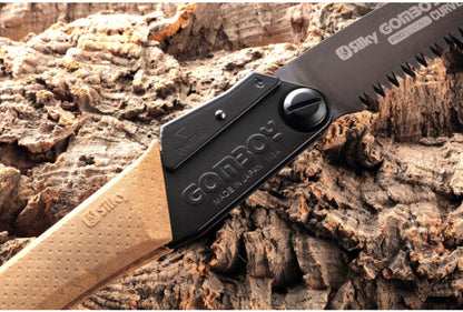 SILKY- Gomboy Curve Outback Edition 240 mm: grob verzahnte Klappsäge (8 Z/30 mm) mit gebogener Klinge aus Premium Japanese Steel, schwarzer Nickel-Zinn-Beschichtung – Bushcraft & Jagd.